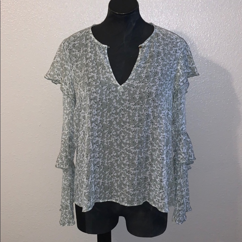 H&M Ruffle Sleeve Lightweight Blouse